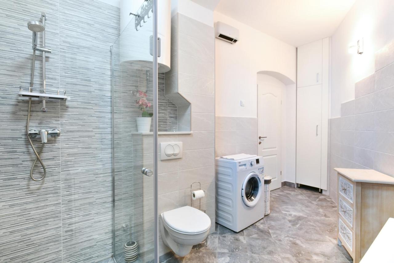 Apartment Rosenberger, Opatija Center With Parking 외부 사진